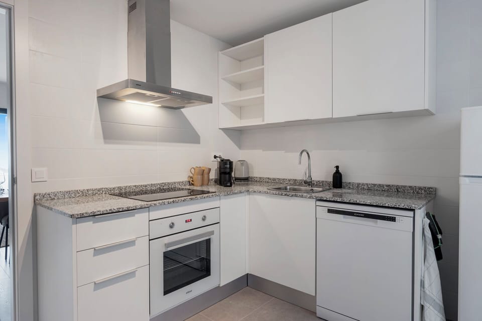 c883da3c-68ad-47ba-a694-b6f3ebd9b1fa