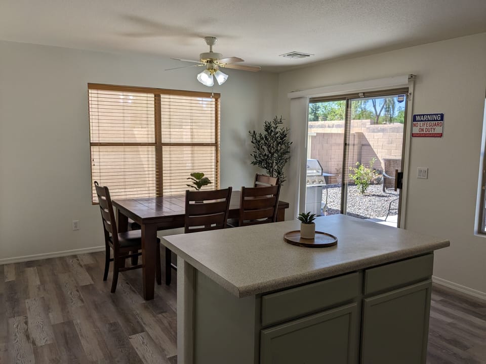 Kitchen/Dining