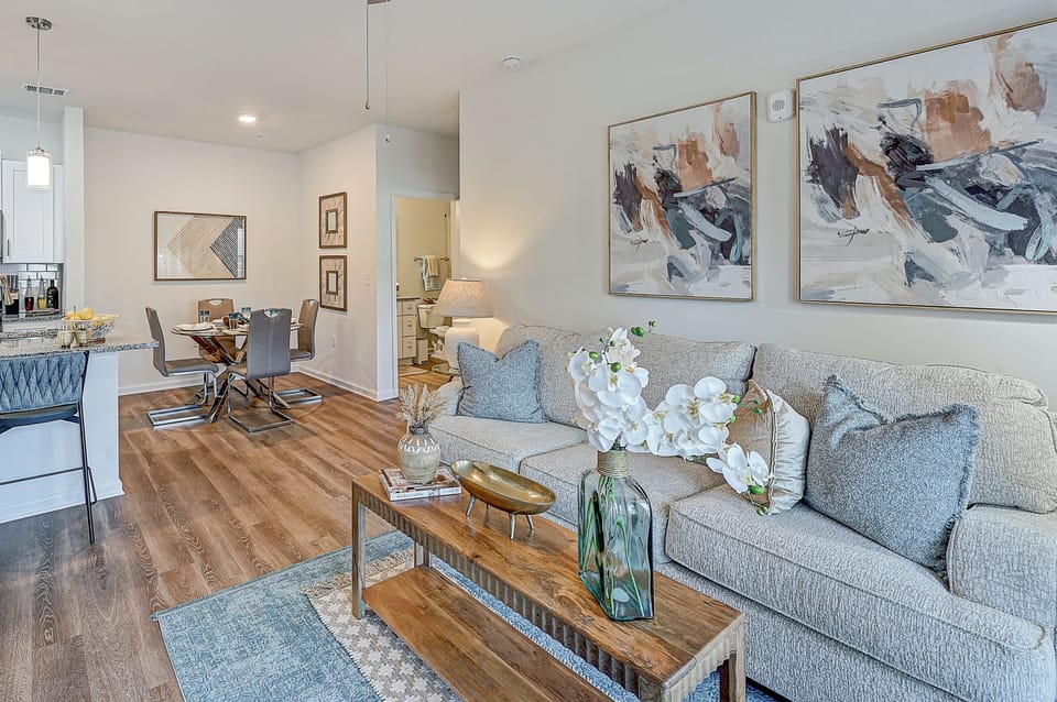Living Room w/Sleeper Sofa
