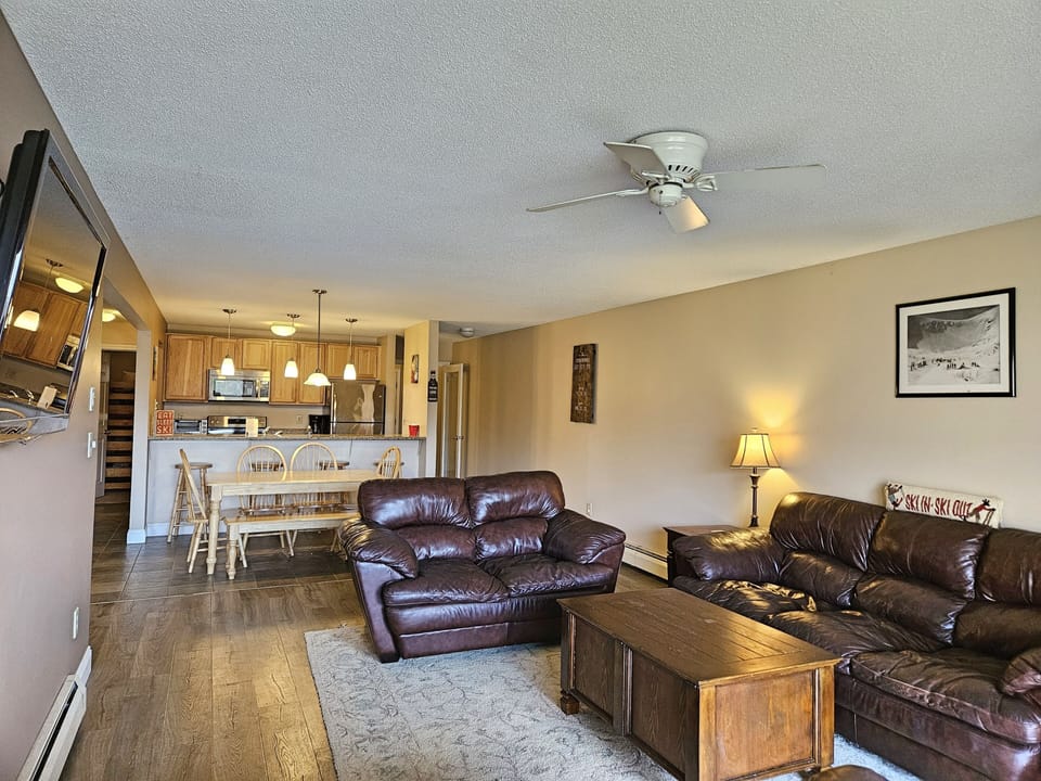 Living area toward entry