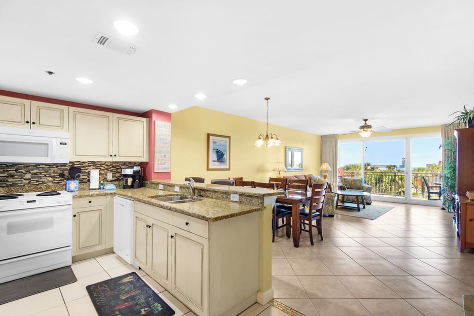Kitchen to living room