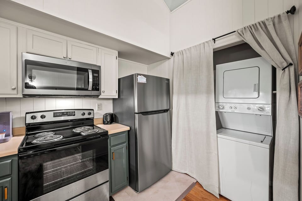 Gracious Oasis' fully equipped kitchen