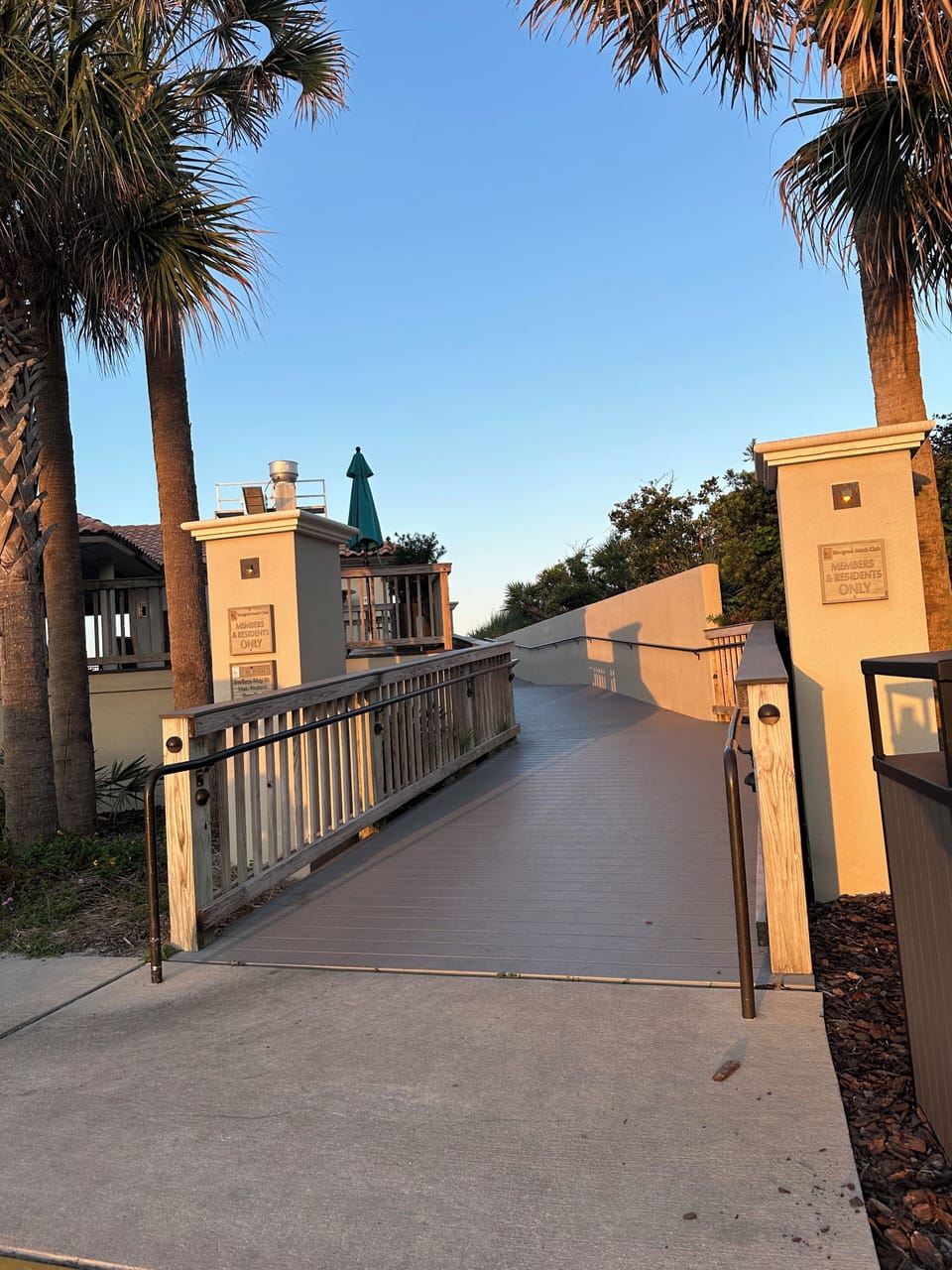 Beach access 
Located at the south end of Sawgrass Beach Club.