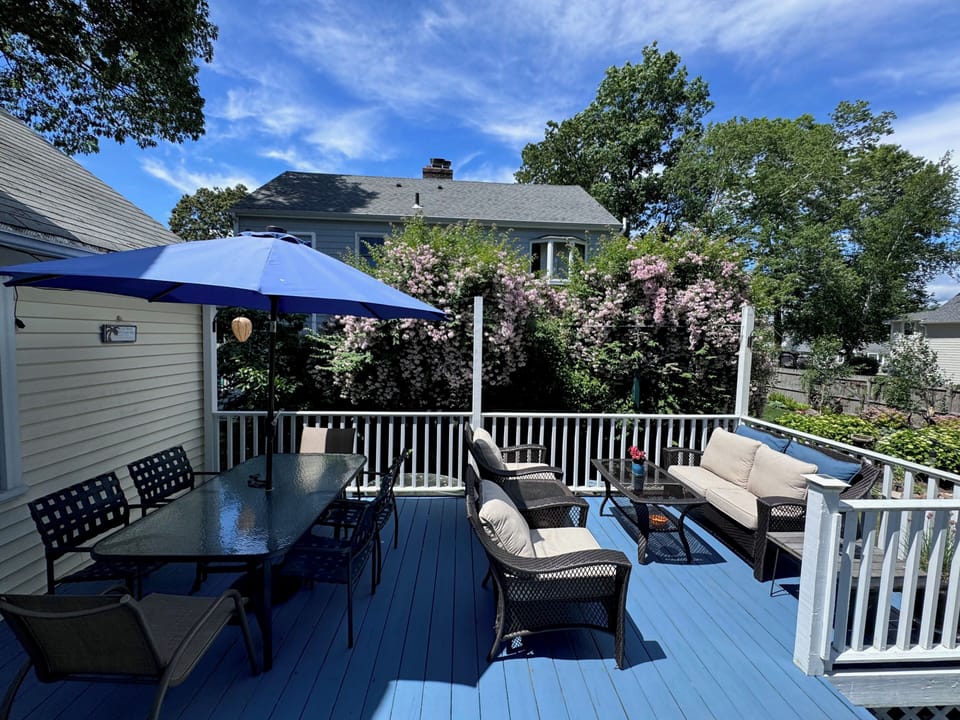 Enjoy the shade of the deck for dining and relaxing. Watch the osprey fly by/