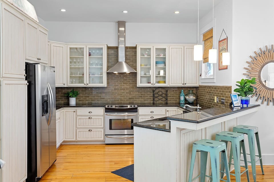 24-Five-O-Clock-Somewhere-Kitchen