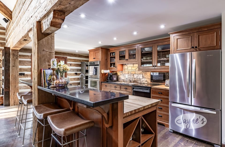 Kitchen &amp; Bar Seating