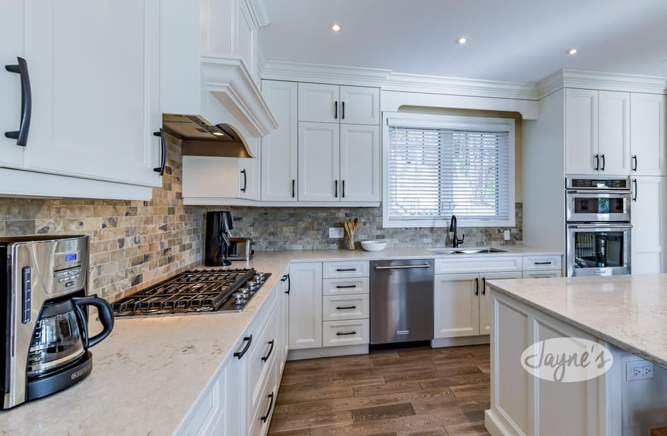 Kitchen &amp; Bar Seating