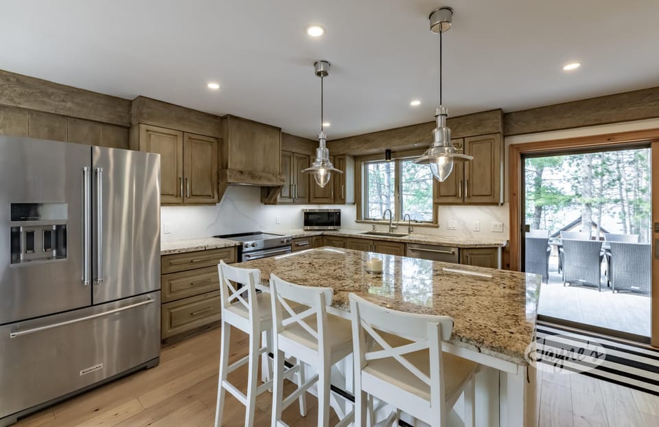 Kitchen &amp; Bar Seating