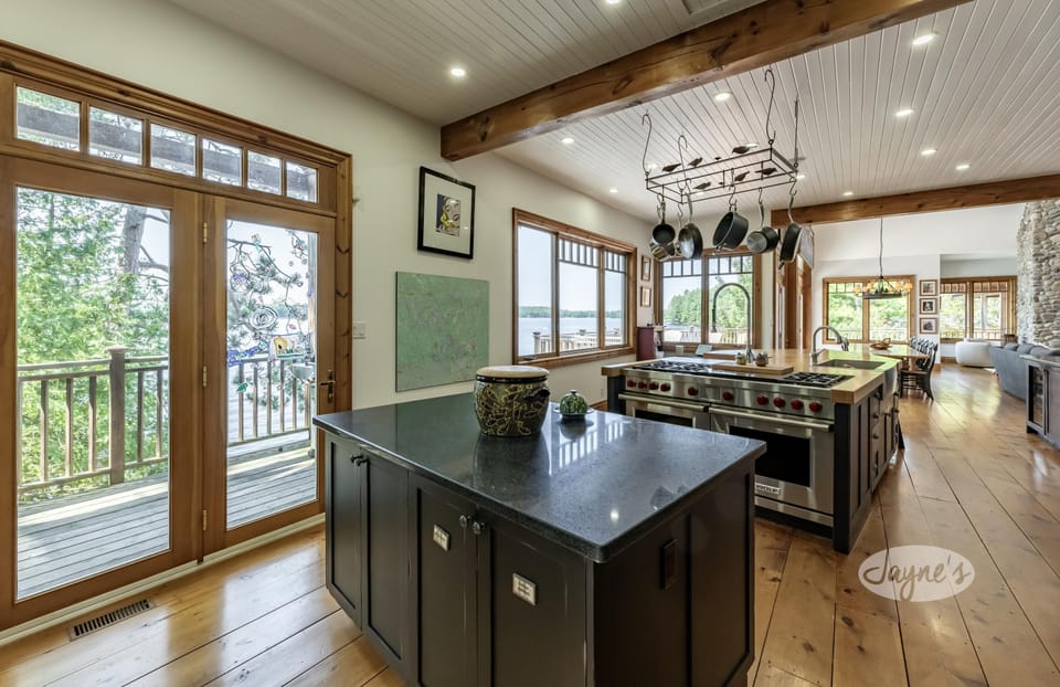 Kitchen &amp; Bar Seating