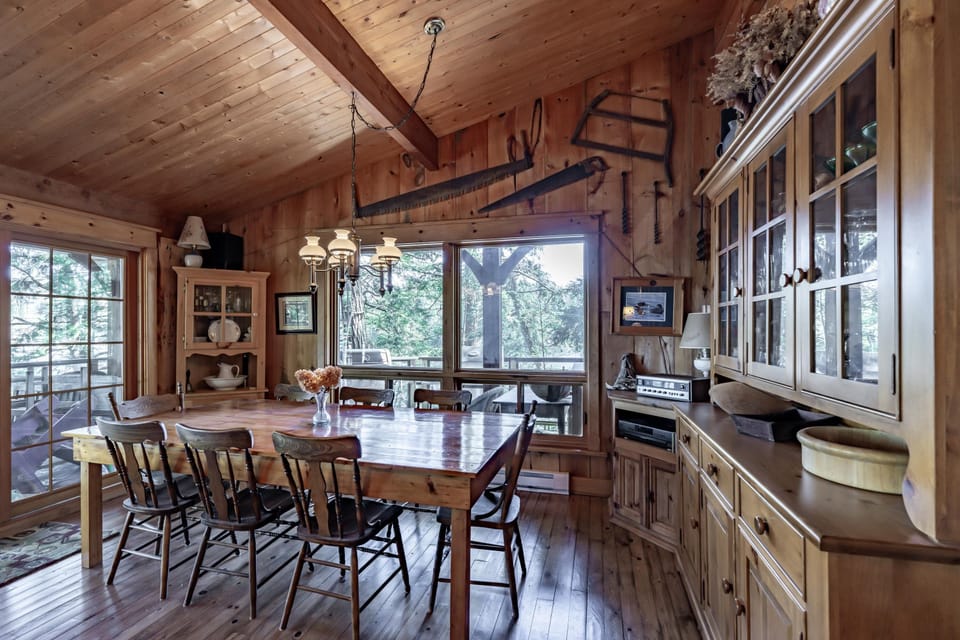 Formal Dining