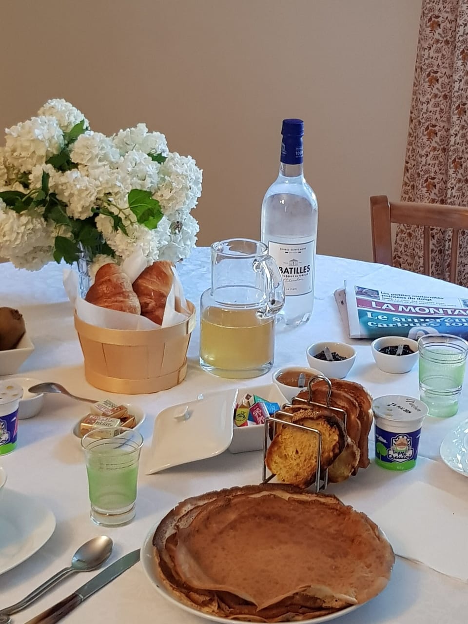 Breakfast meal