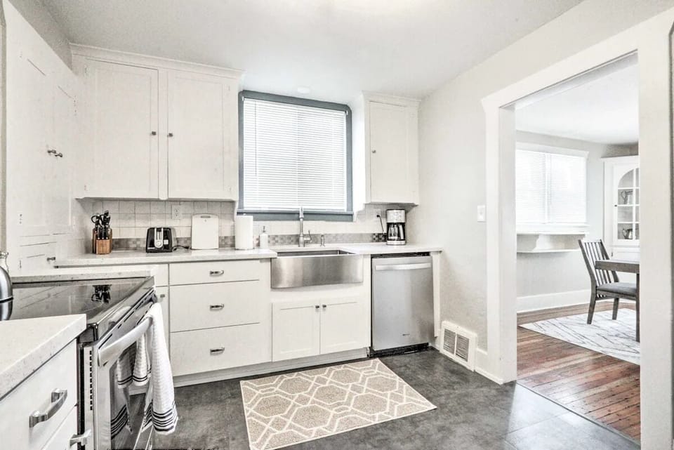 Fully appointed kitchen.