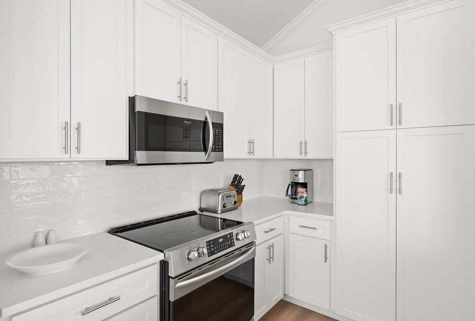 Third Floor: Kitchen