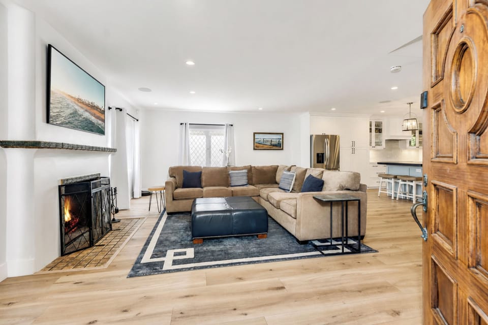 Living room (view from open front door)