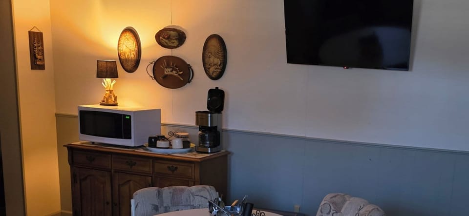 Well-Equipped Coffee Bar