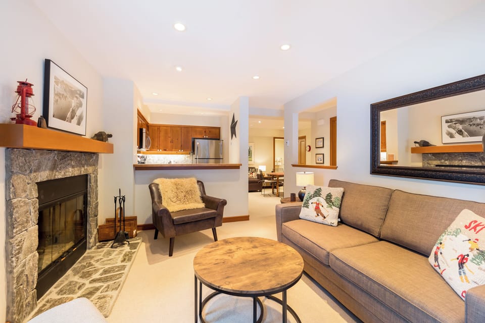 Living / Kitchin Area
