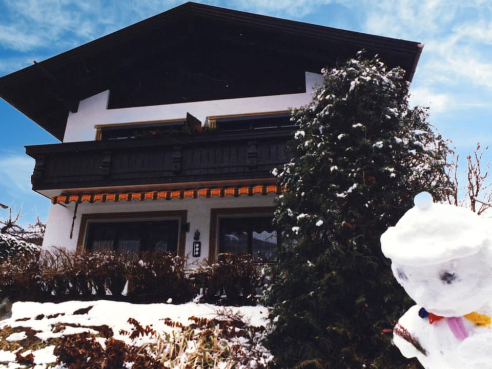 Holiday Home Exterior [winter]
