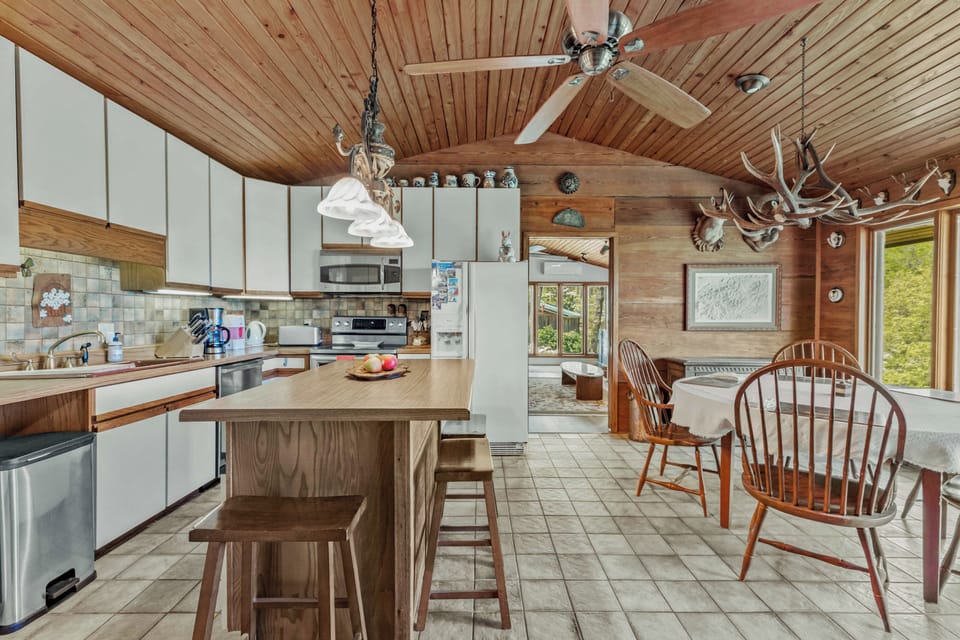Kitchen/Dining