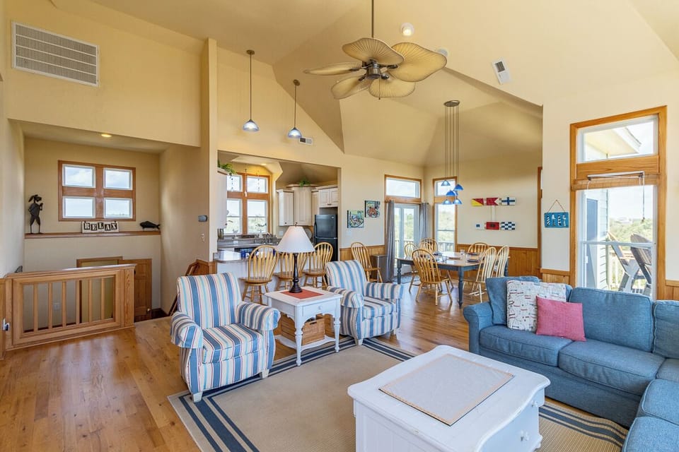 Top Level Living Area