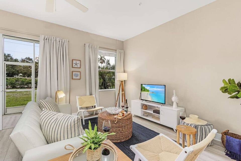 Share your space with friends