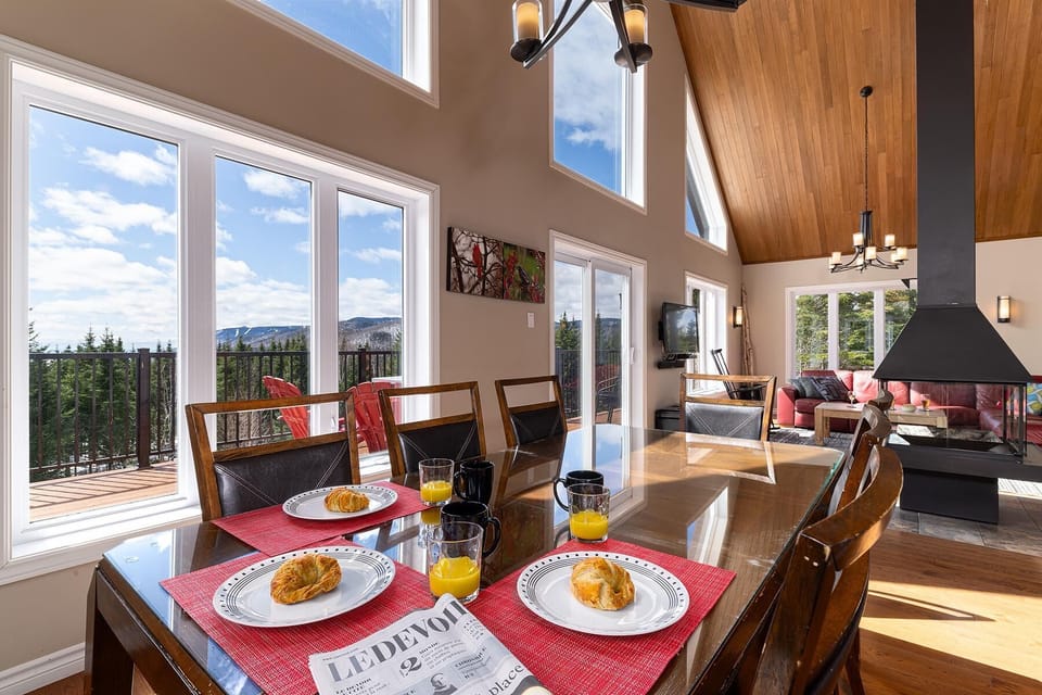 Start your day with a delicious breakfast, surrounded by stunning views.