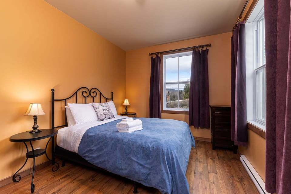 Sweet dreams with a splash of color and calm.