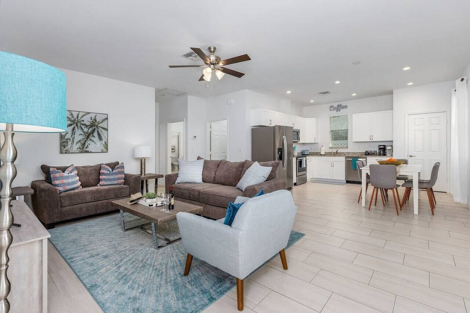 Open concept living/dining/kitchen area