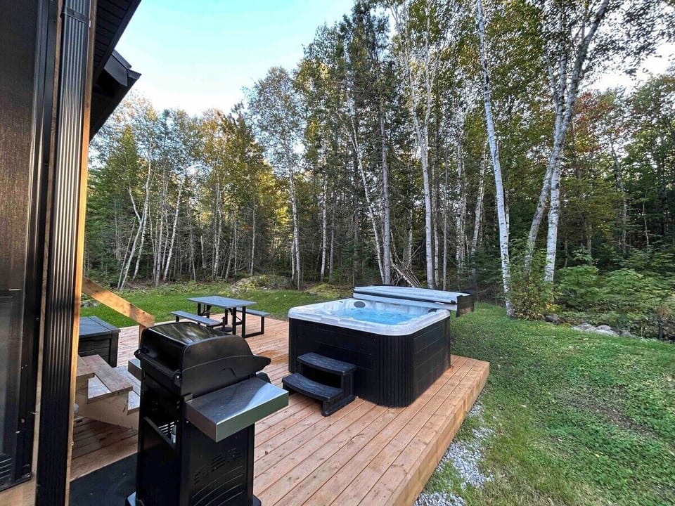 Nature’s call. Steps away from your outdoor escape.