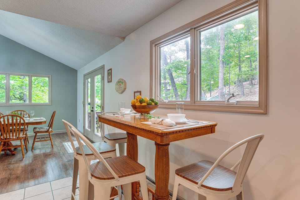 Breakfast Nook | 2nd Floor