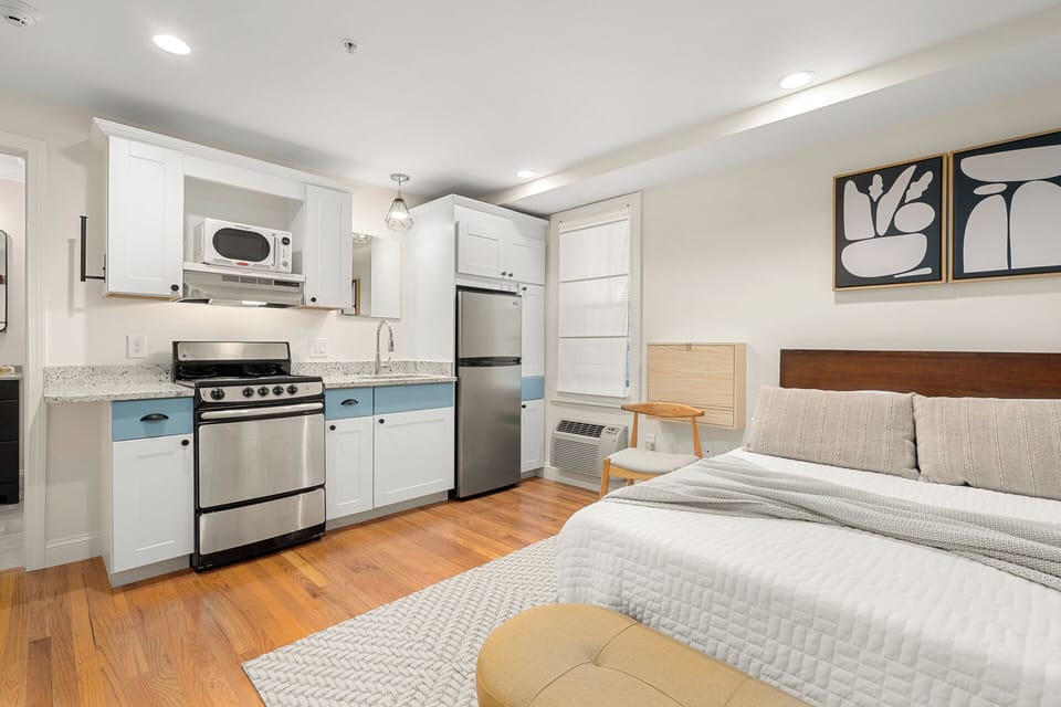 acb7650b-e2a1-44ec-bd41-fcfd38a34db8