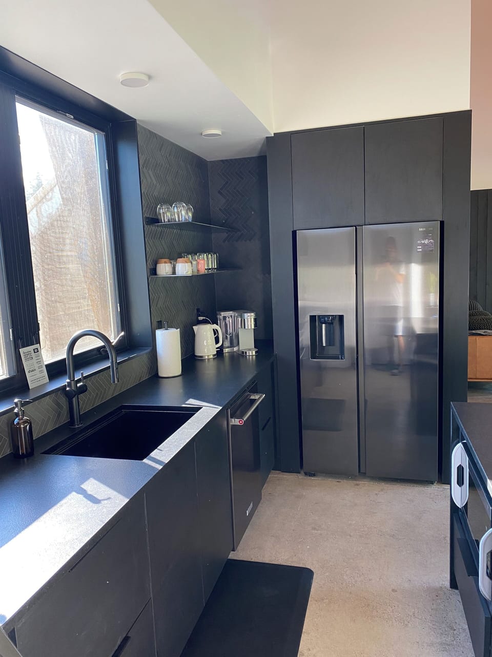 With a Keurig and a kettle, we've got your morning routine covered. 