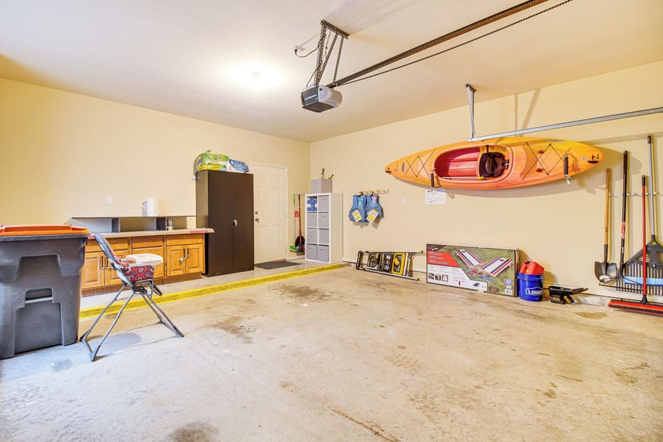 Garage Interior | Kayak w/ Life Vests