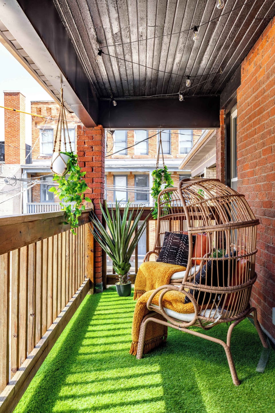 Enjoy sunsets and city views from the private patio, ideally located near Columbus’s vibrant art scene and historic German Village.