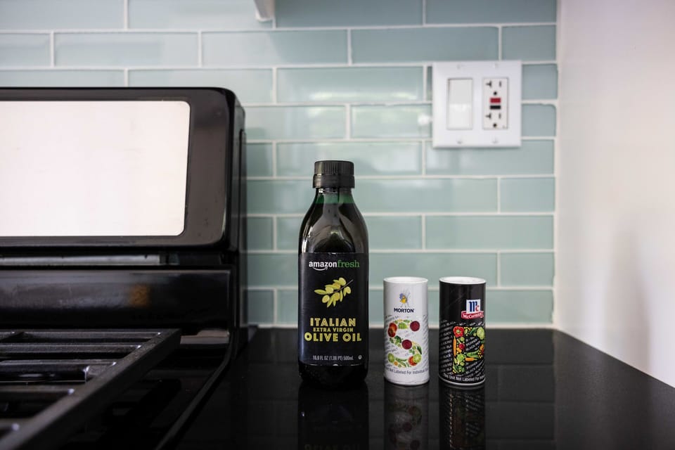 Kitchen essentials for cooking your meals!