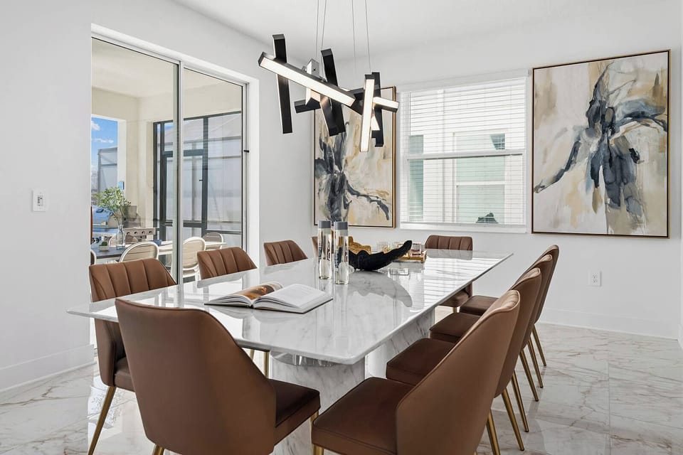 Dining Room *Highlight*