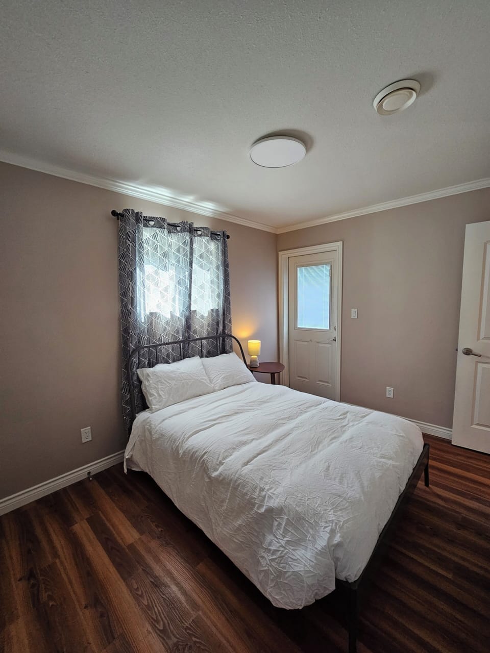 Second bedroom with own door to patio