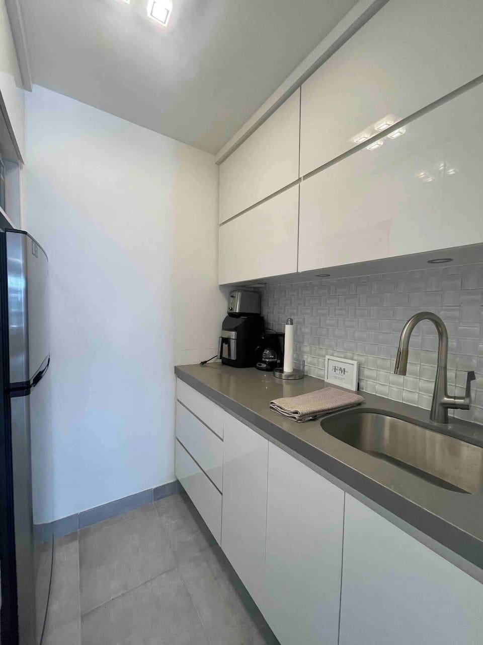 Our kitchen is exceptionally clean and well-organized, ensuring that every meal is prepared in an immaculate environment.