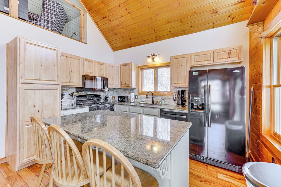 Kitchen | Dishwasher | Cooking Basics | 1st Floor