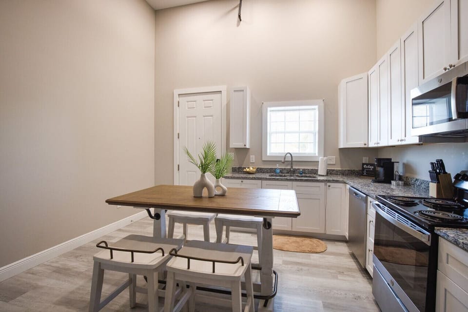 Enjoy Home Cooked meals at our luxurious dining table with seating for four. Enjoy your fresh catch of Redfish, Trout, Snapper, Tuna and more from Charter Fishing the Mississippi Gulf Coast.