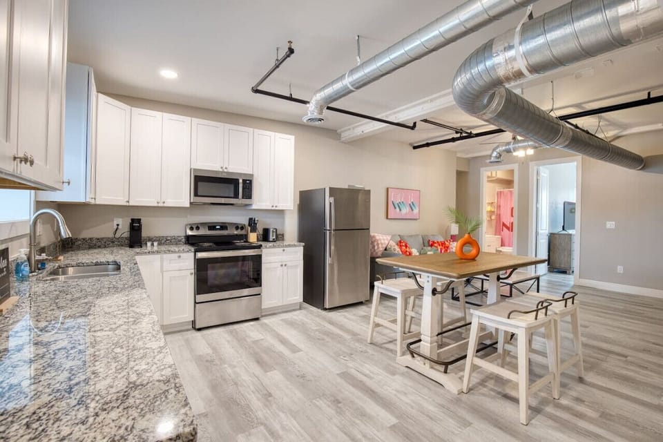 Chic Fully furnished Kitchen with Oven, Stove, Microwave, Refrigerator, Freezer, Keurig Coffee, in Biloxi, MS. A short drive from Gulfport, MS and Ocean Springs, MS