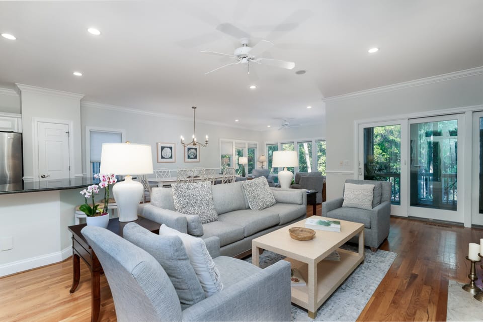 Great Open Floor Plan!