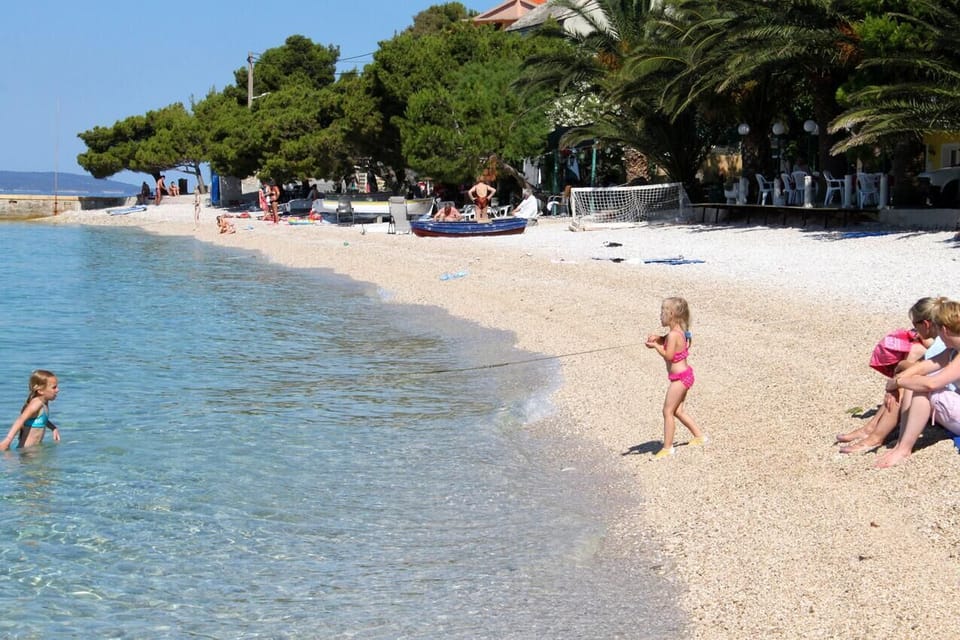 Nearby beaches