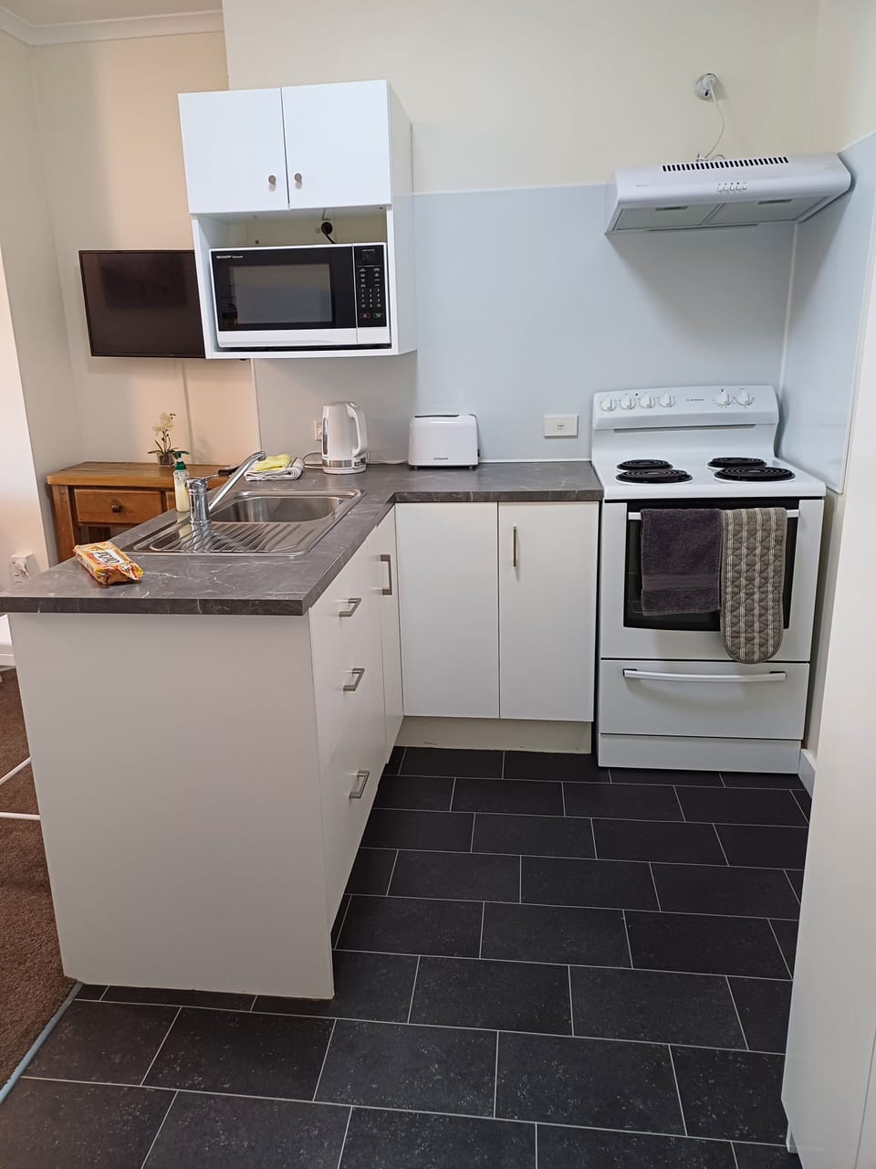 Full Kitchen