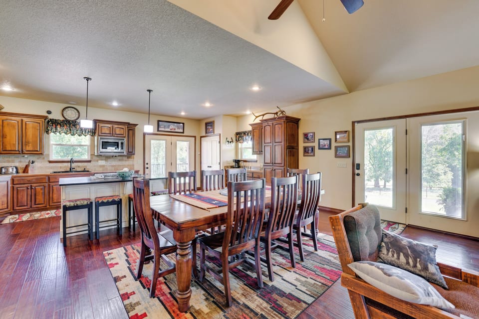 Dining Area | Dishware & Flatware Provided | Main Level