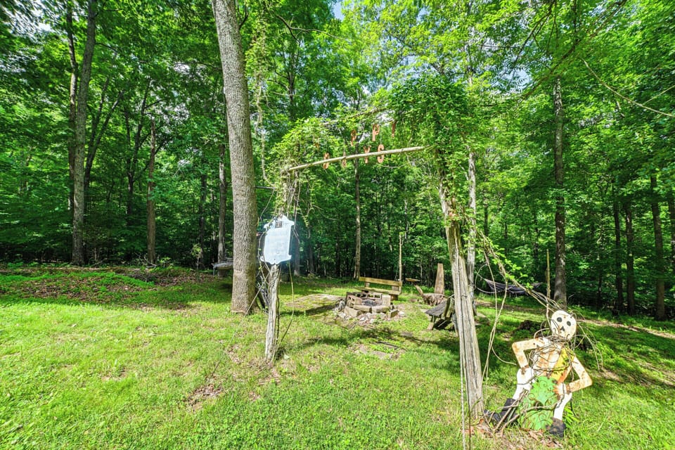 Fire Pit | Hammock | Private Yard