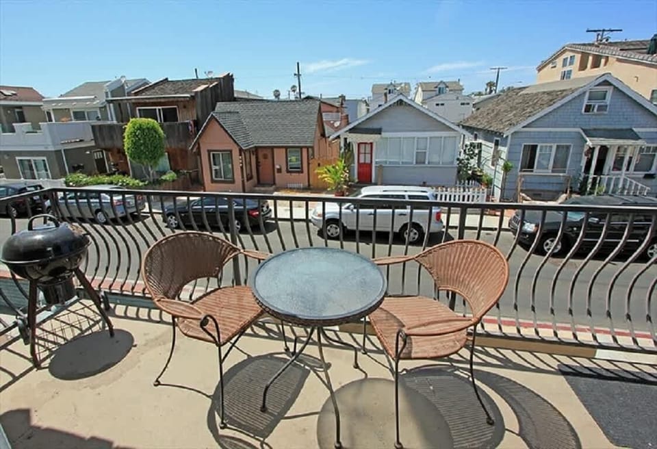 Deck seating