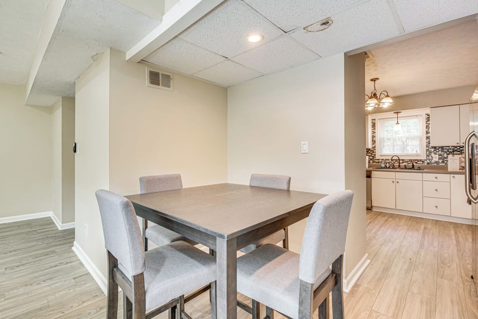 Dining Area | 1st Floor