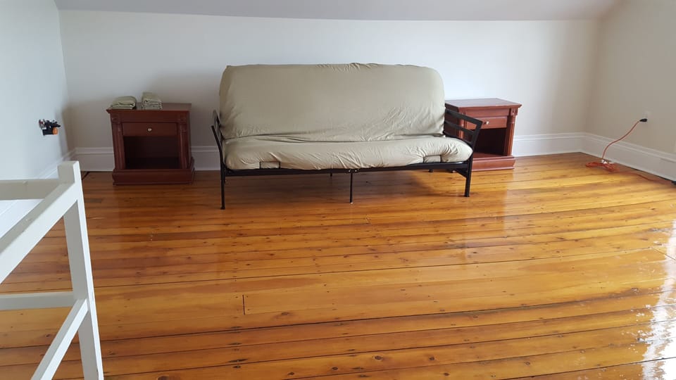 Bonus Room with Futon