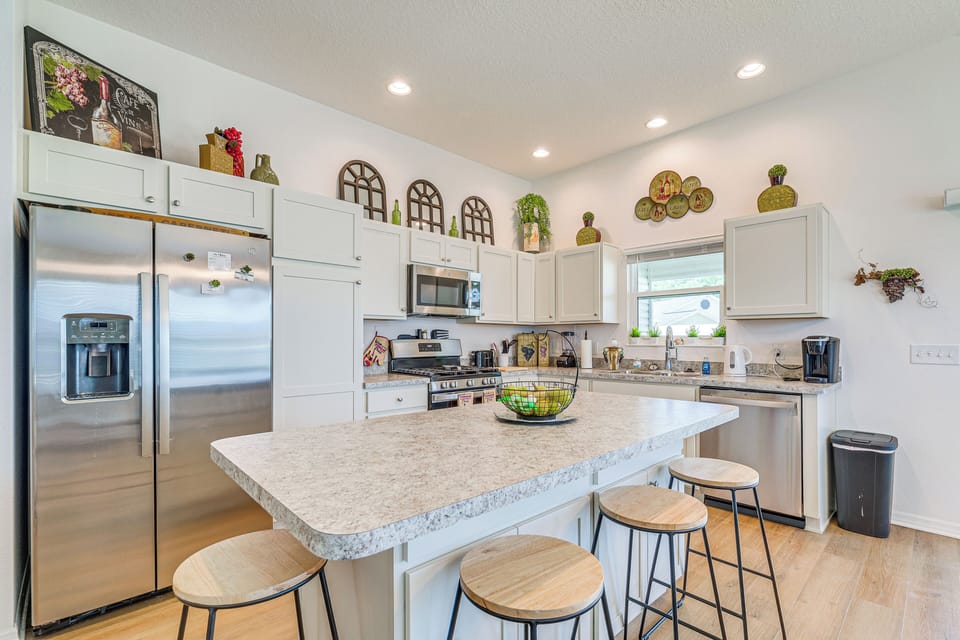 Kitchen | Toaster | Blender | Keurig Coffee Maker