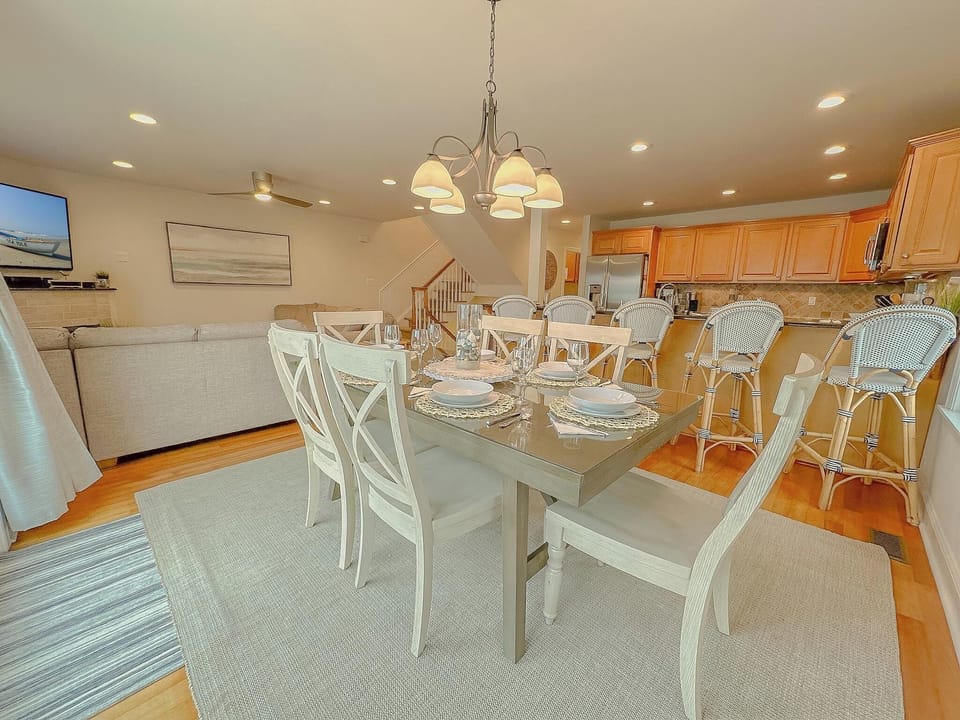 Open living space on the 2nd floor